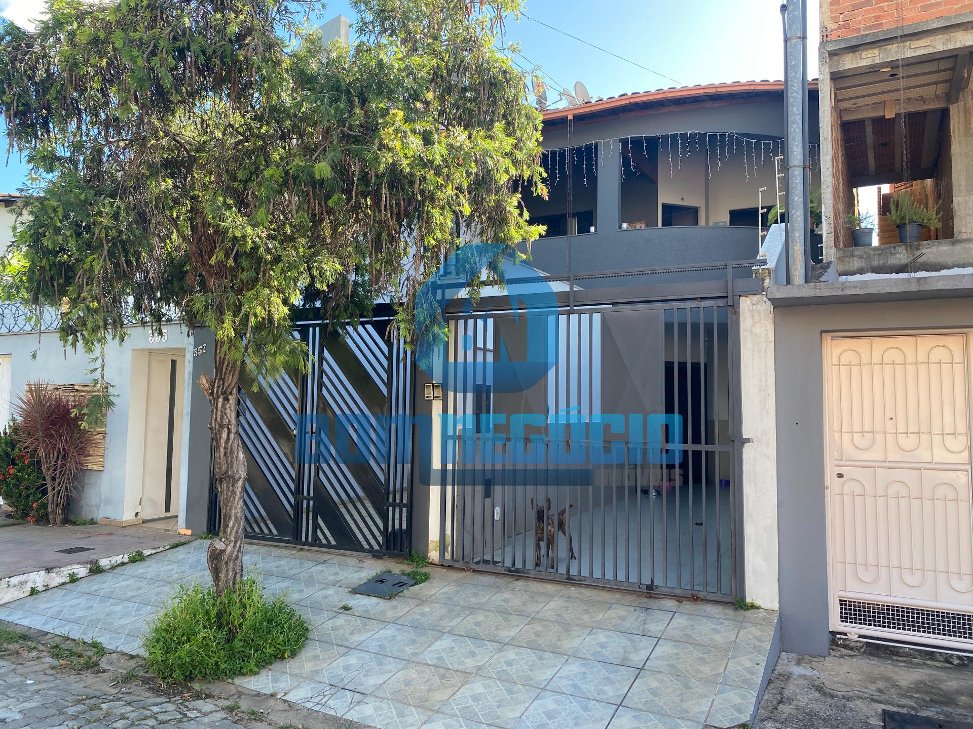 Casa à venda com 2 quartos   1 suíte, GRÃ-DUQUESA, GOVERNADOR ...