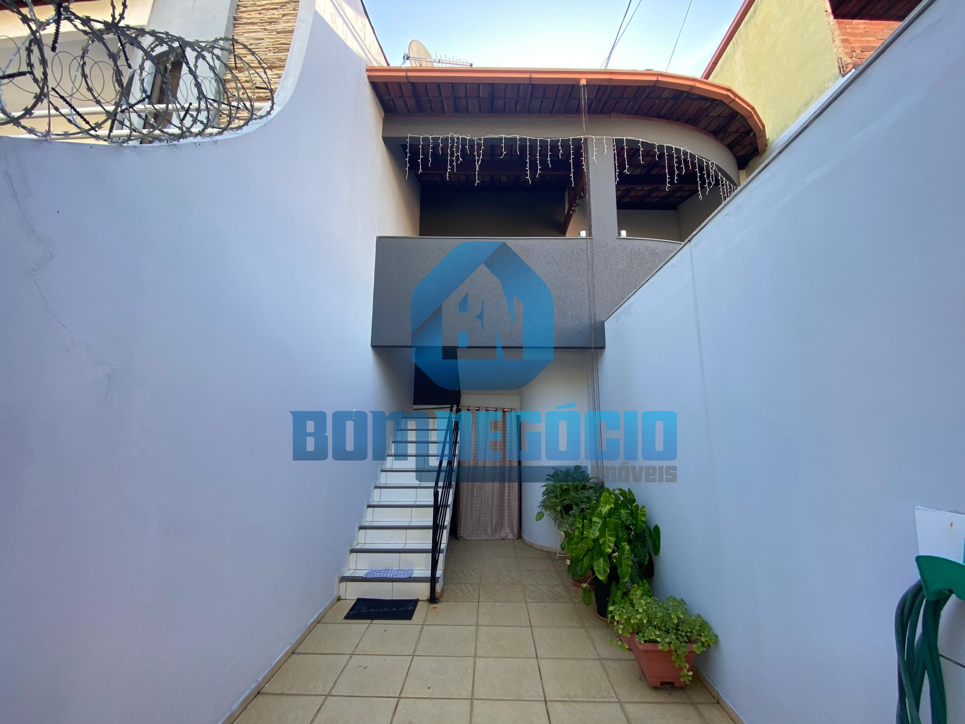 Casa à venda com 2 quartos   1 suíte, GRÃ-DUQUESA, GOVERNADOR ...