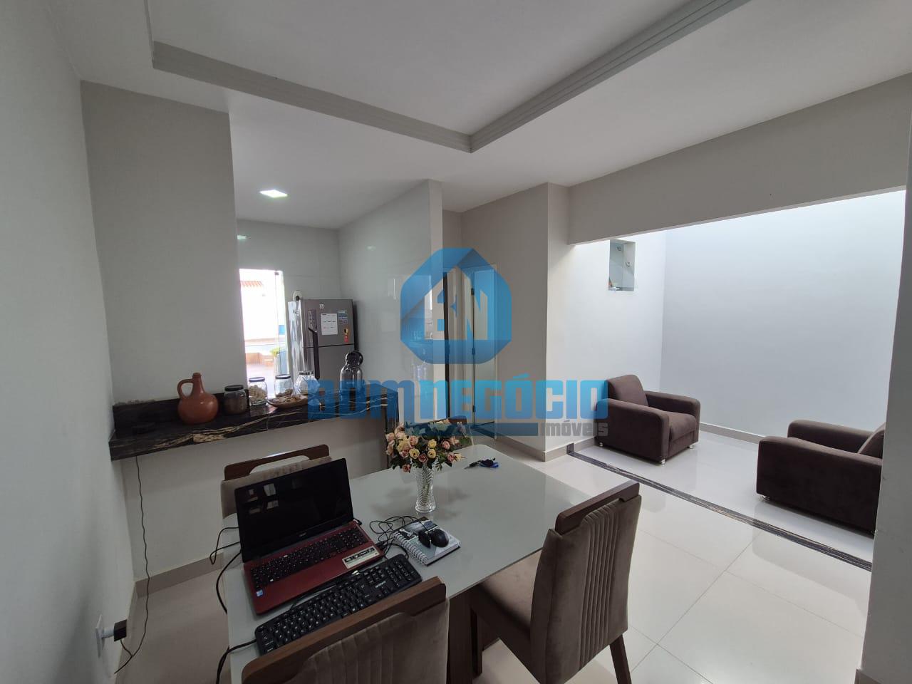 Casa com 3 dormitórios à venda, GOVERNADOR VALADARES - MG