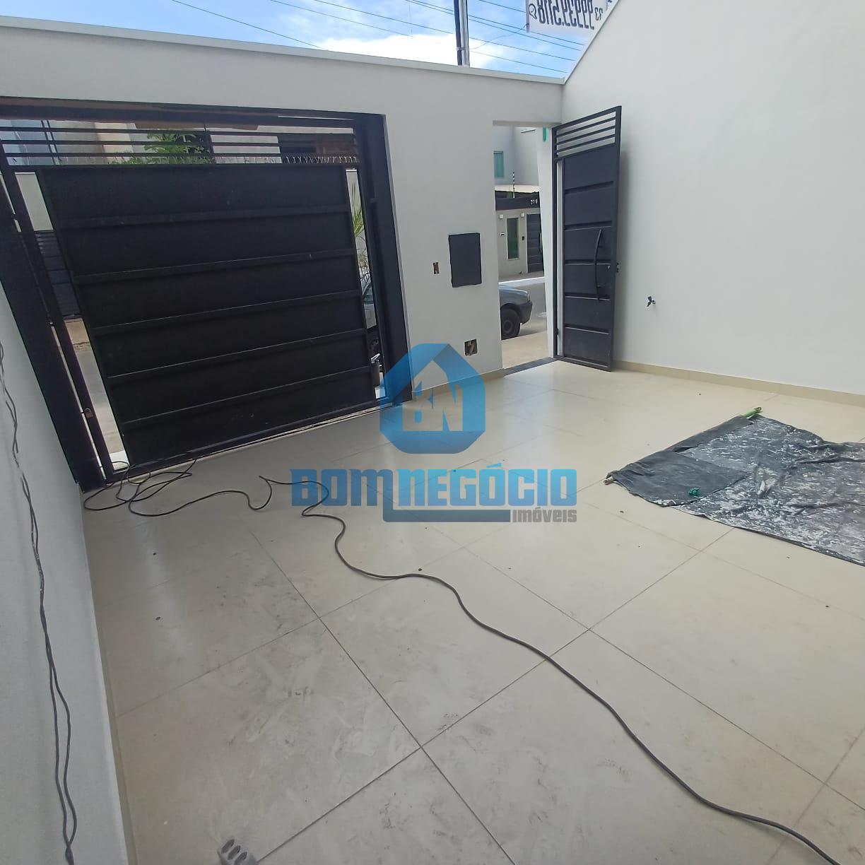 Casa com 3 dormitórios à venda, PARQUE OLIMPICO II, GOVERNADOR...