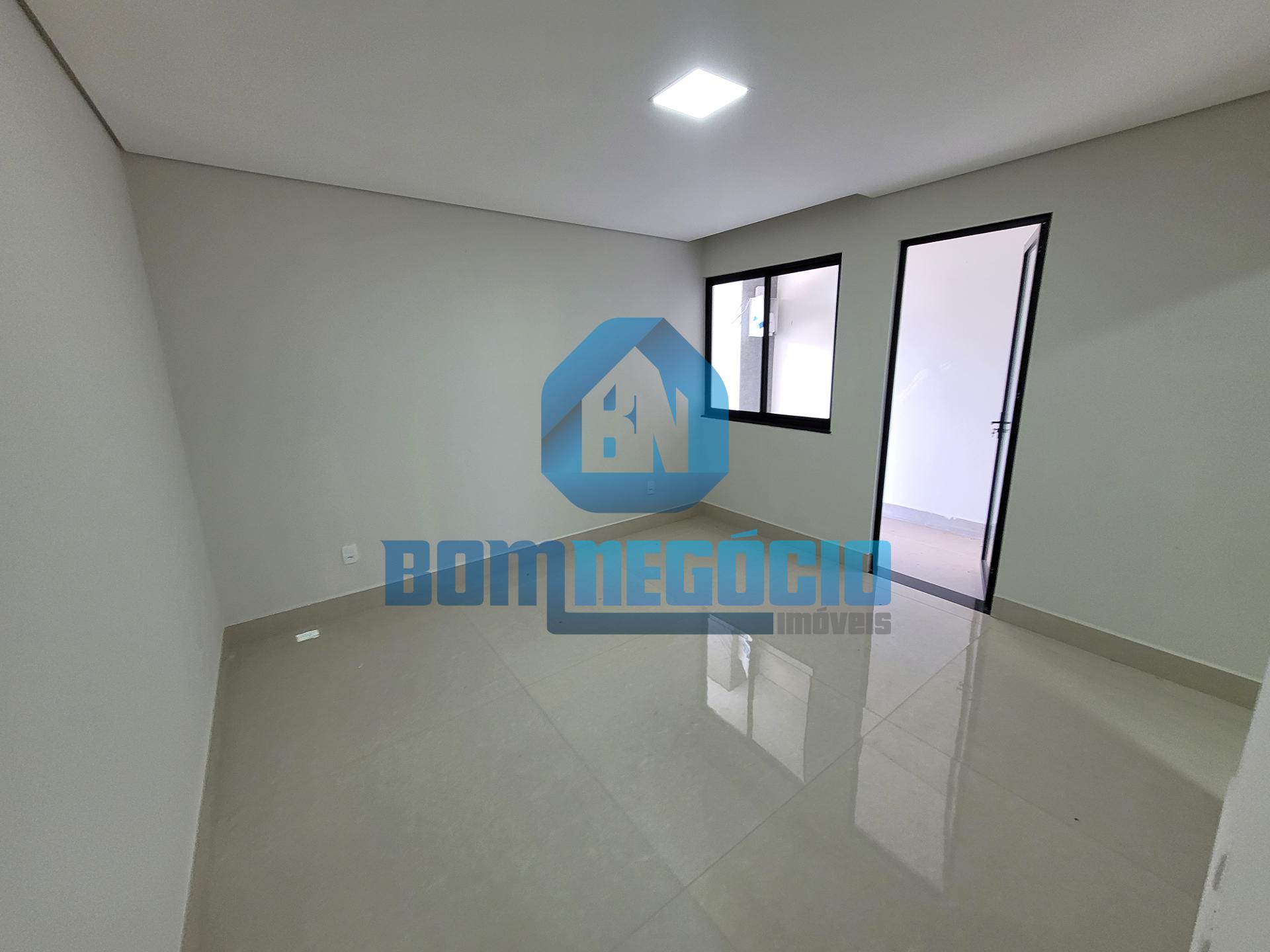 Casa com 3 dormitórios à venda, PARQUE OLIMPICO II, GOVERNADOR...