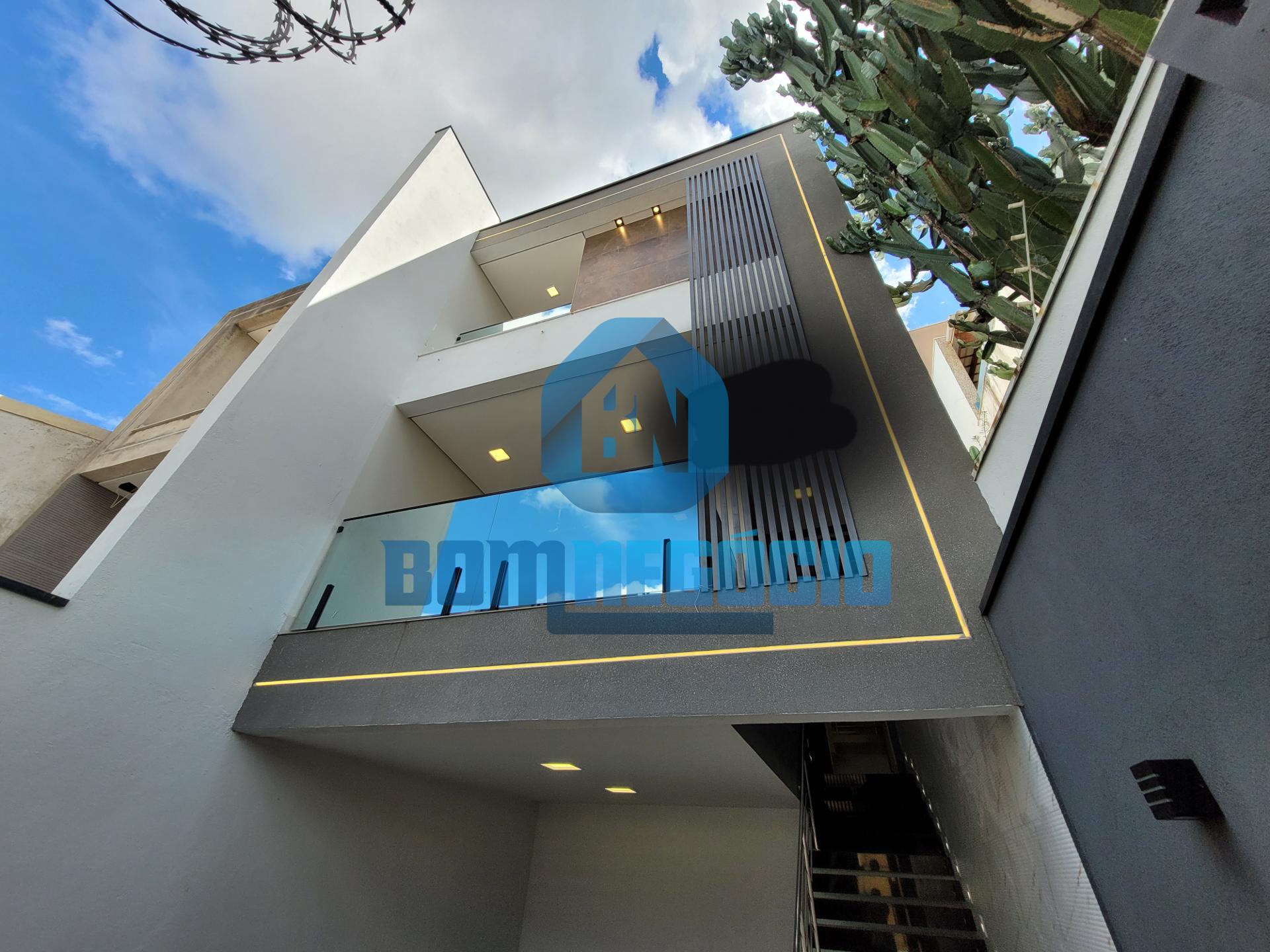 Casa com 3 quartos, 3 banheiros e área gourmet à venda, CIDADE...