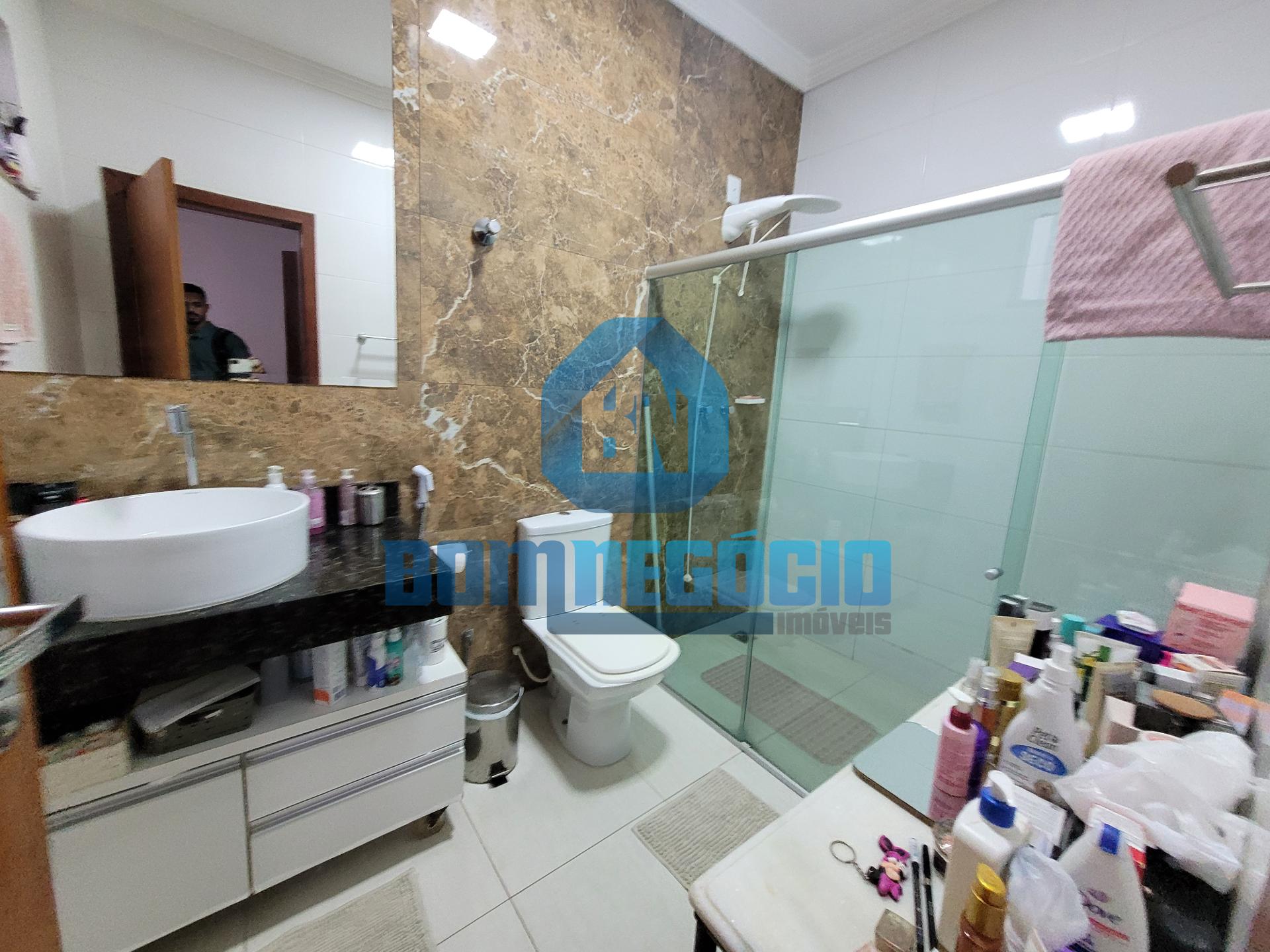 Casa com 3 dormitórios à venda, CIDADE NOVA, GOVERNADOR VALADA...