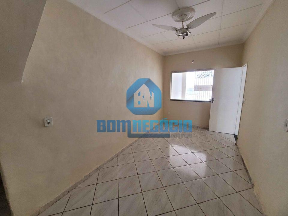 Casa com 5 dormitórios à venda,36791.00 m , GOVERNADOR VALADAR...