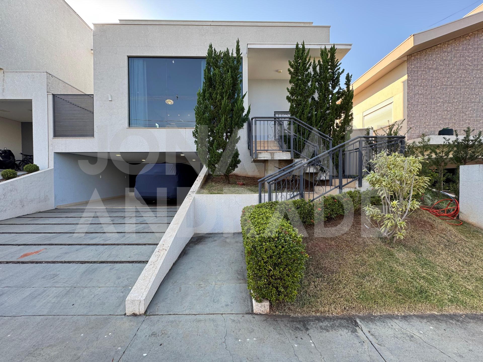 Casa a venda no Condomínio Terras Alpha