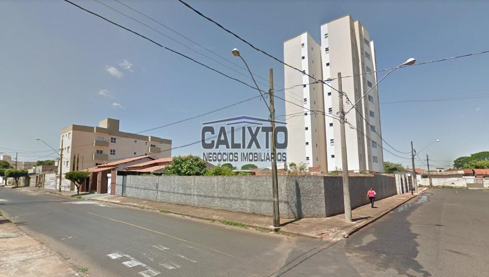 TERRENO BAIRRO SANTA MÔNICA