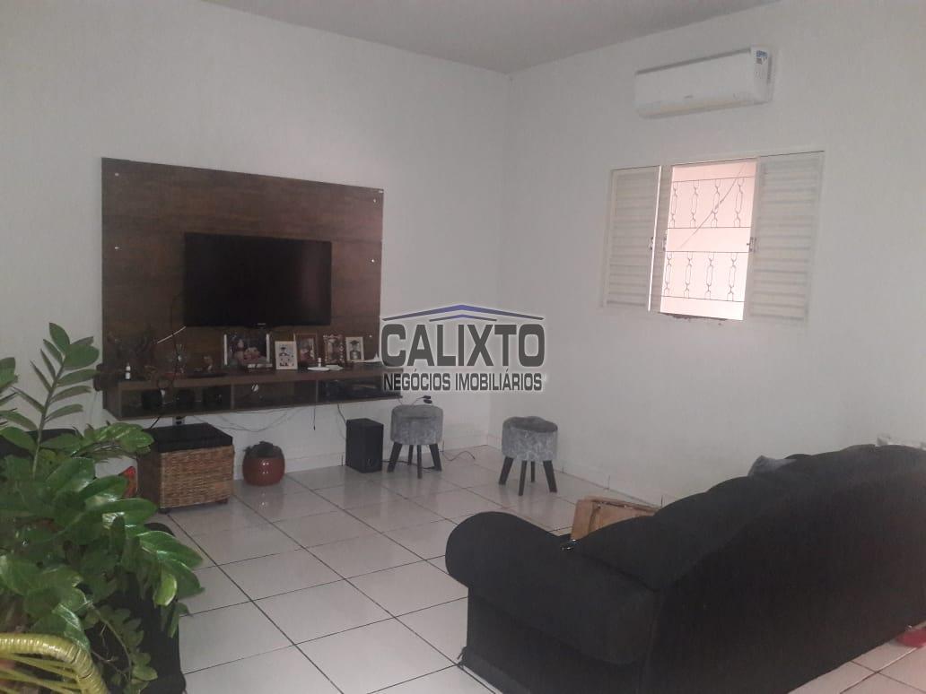 SOBRADO BAIRRO LARANJEIRAS