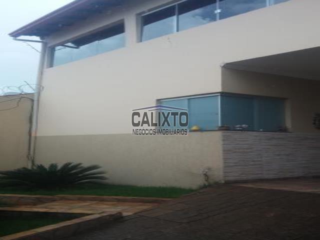 CASA BAIRRO CIDADE JARDIM