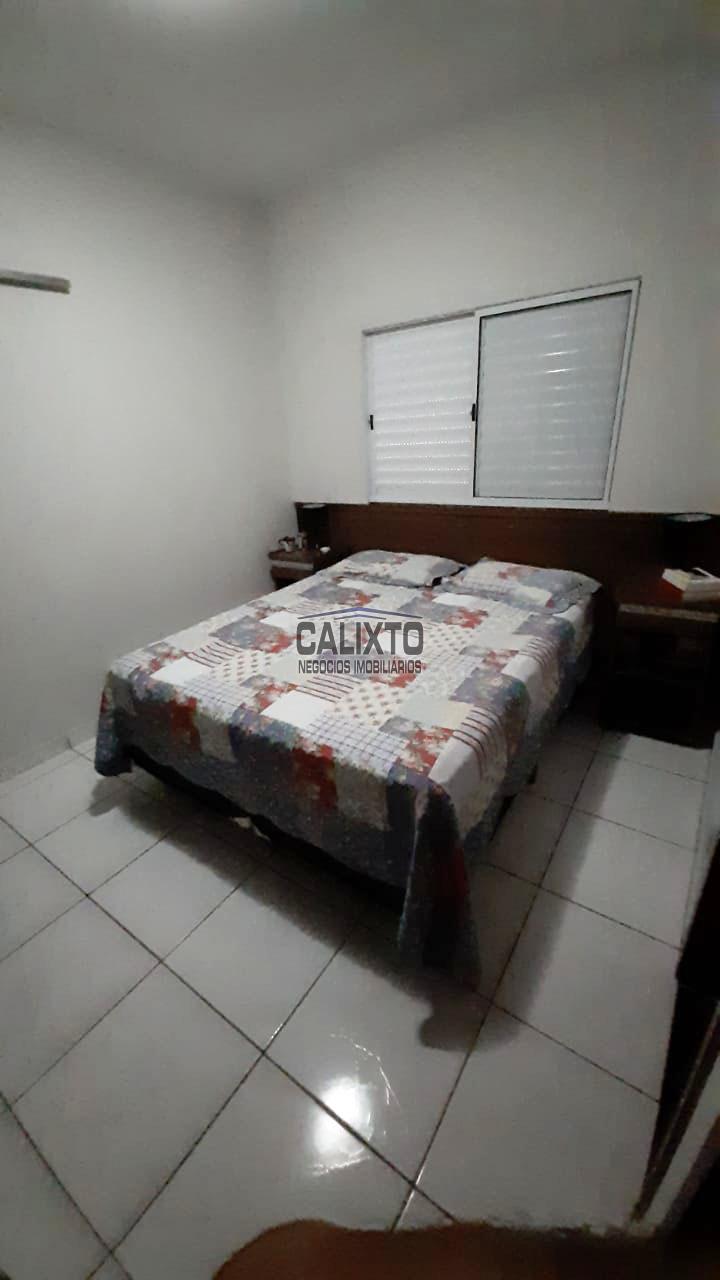 CASA BAIRRO JARDIM HOLANDA