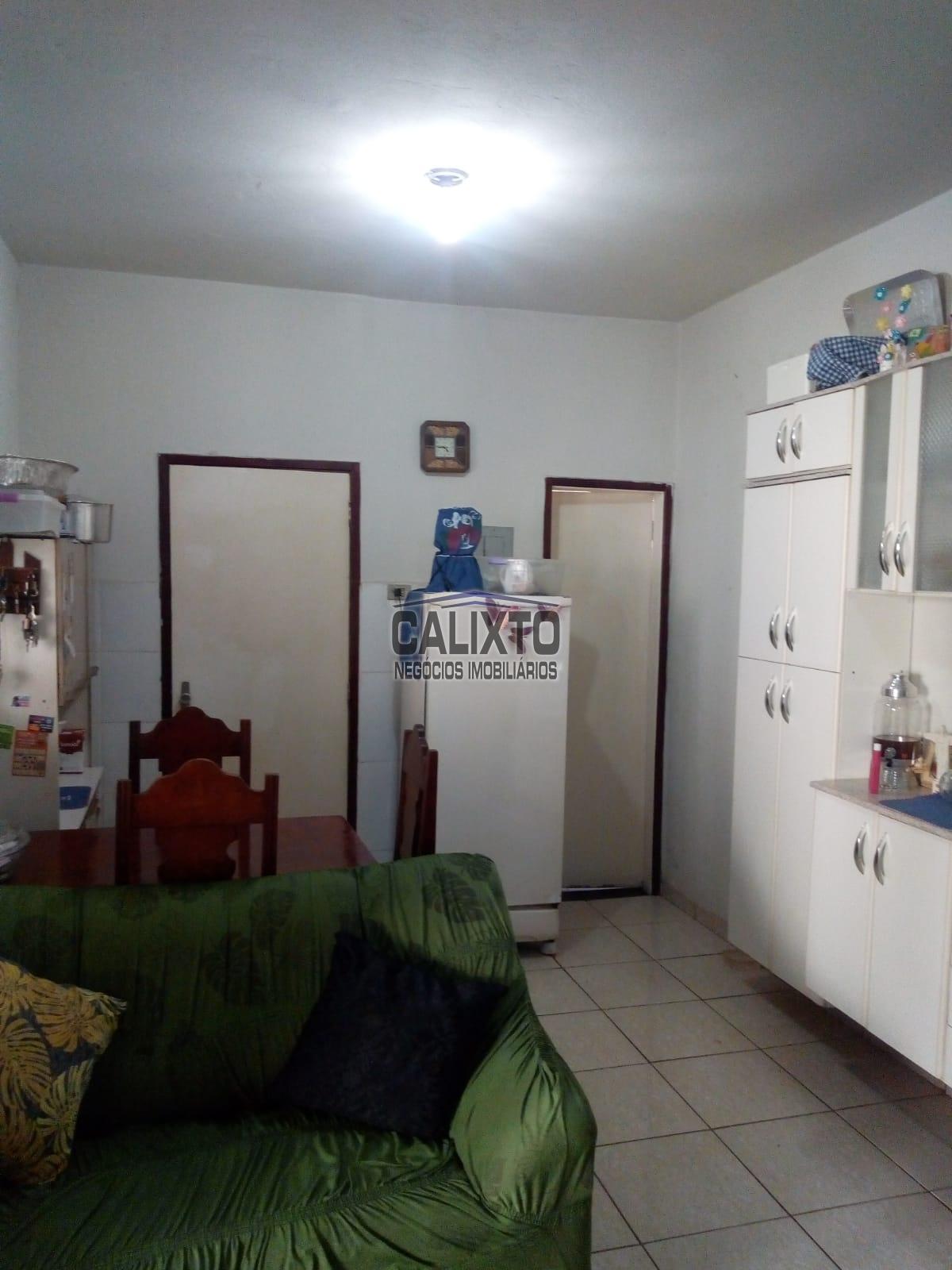 CASA BAIRRO JARDIM BRASÍLIA