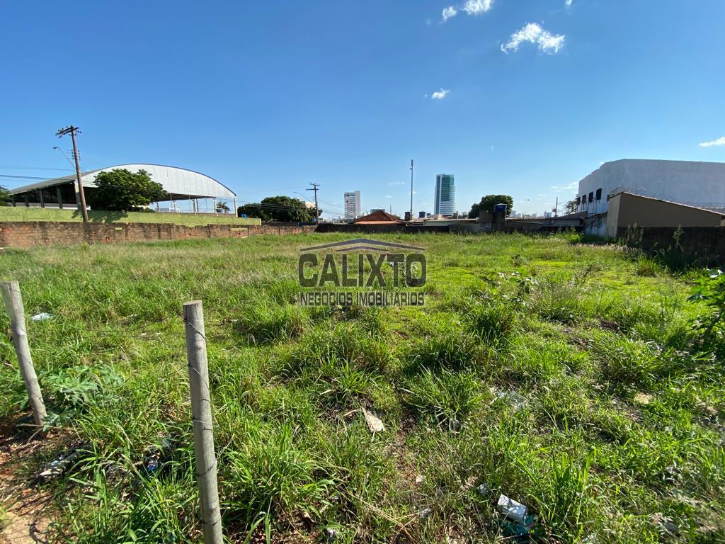 TERRENO BAIRRO  TIBERY