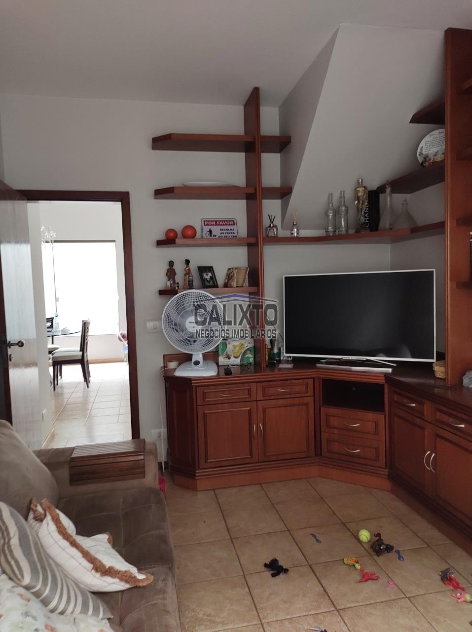 CASA BAIRRO  MORADA DA COLINA