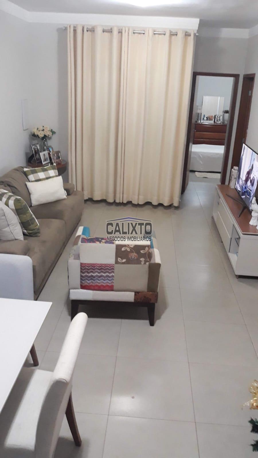 CASA BAIRRO NEW GOLDEN VILLE