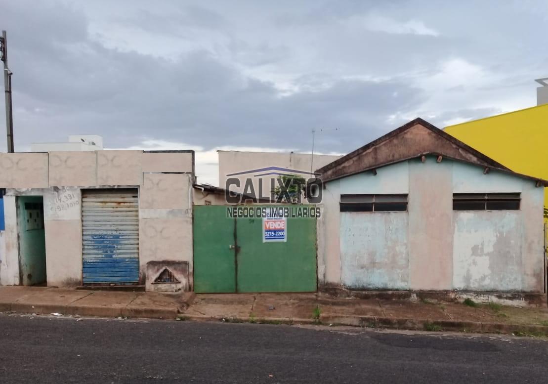 TERRENO BAIRRO SANTA MÔNICA