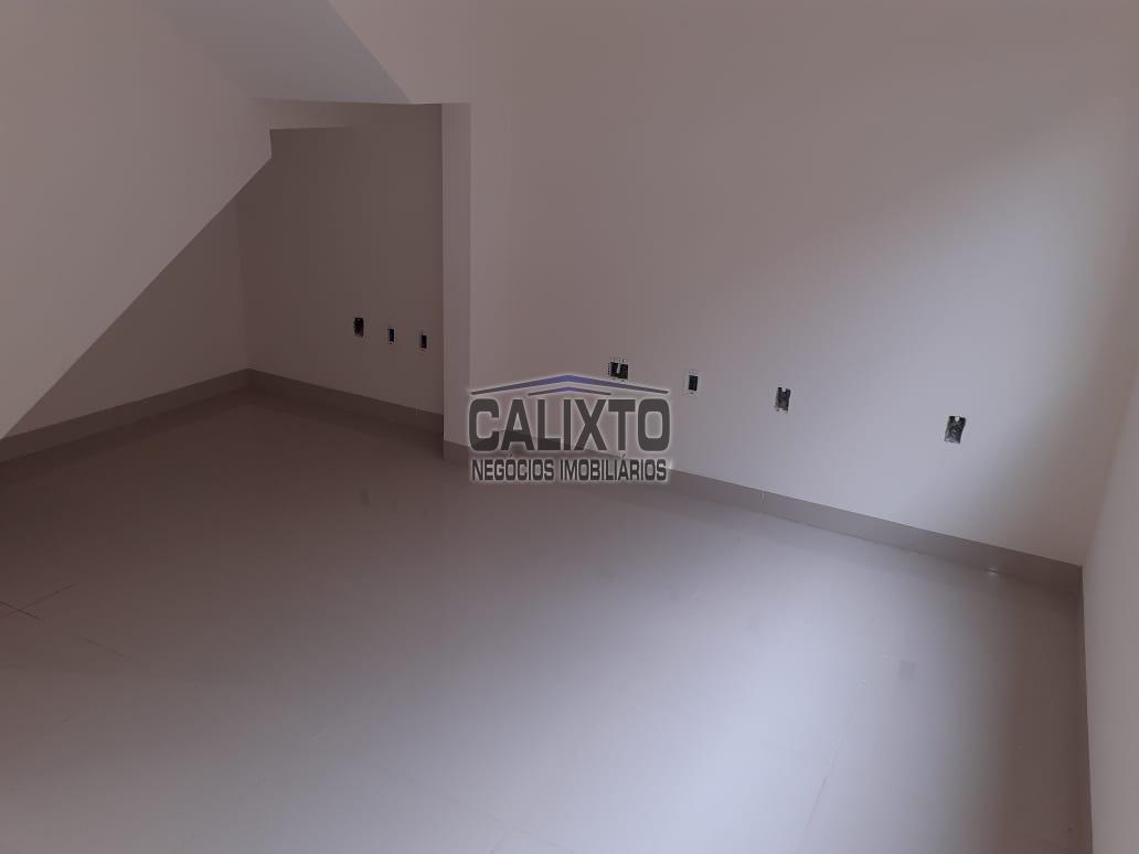 SOBRADO BAIRRO  CUSTÓDIO PEREIRA