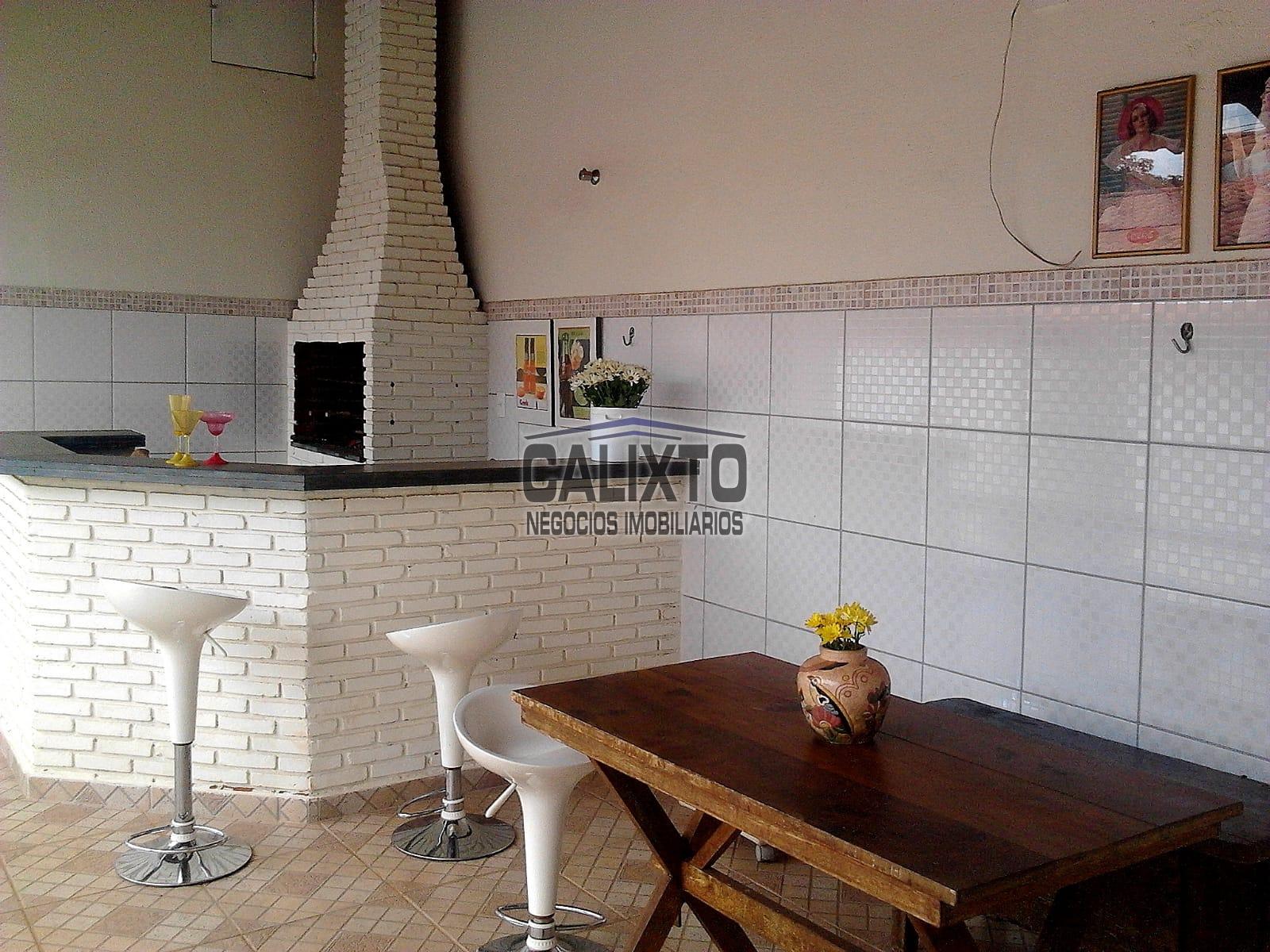 CASA BAIRRO CIDADE JARDIM