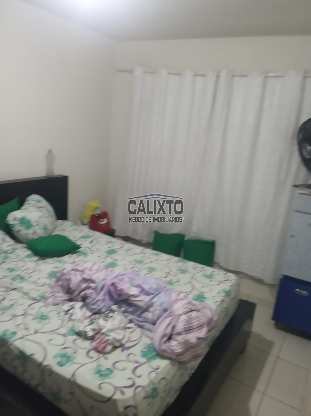CASA BAIRRO  LAGO AZUL