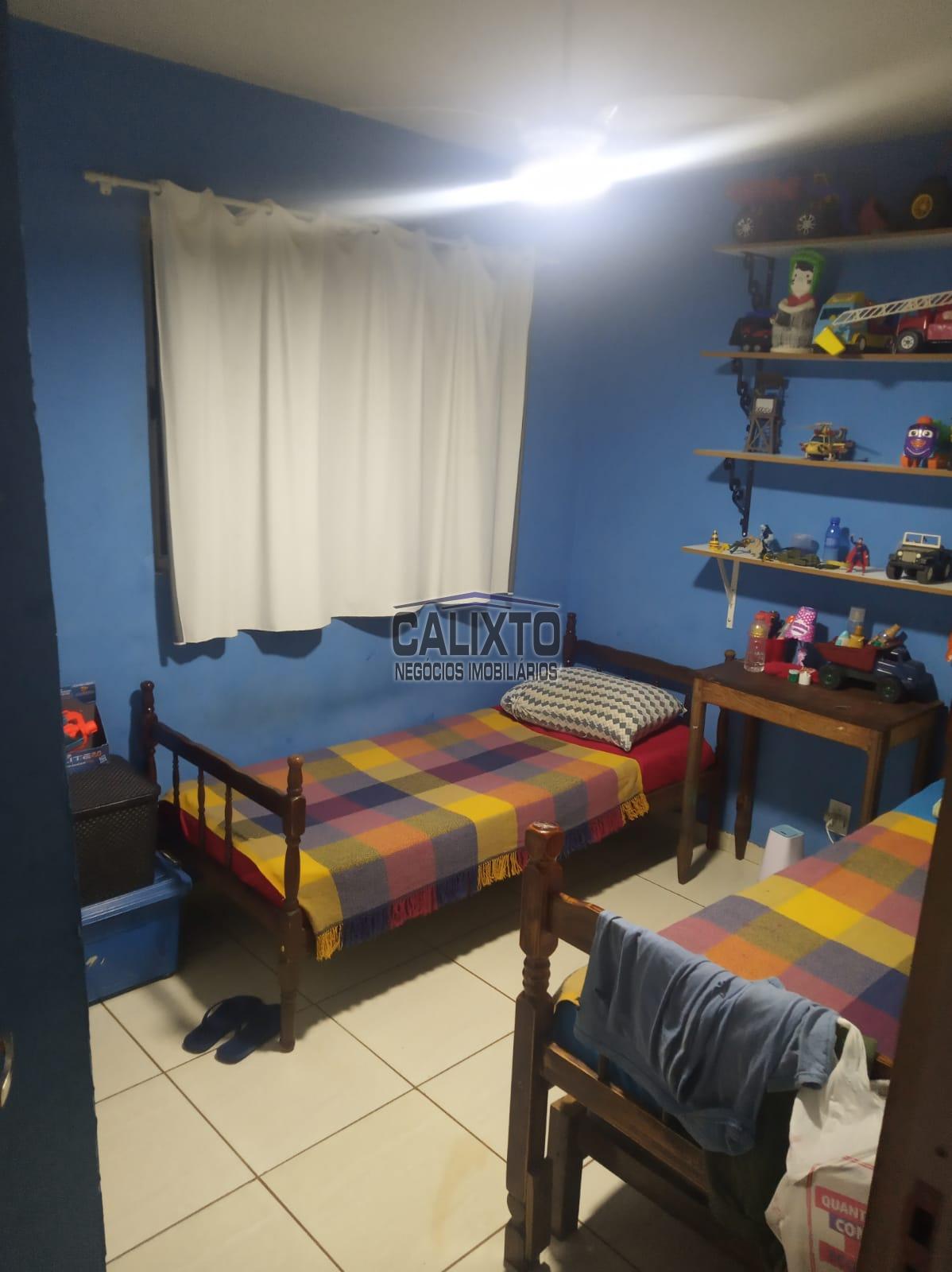 CASA BAIRRO  LAGO AZUL