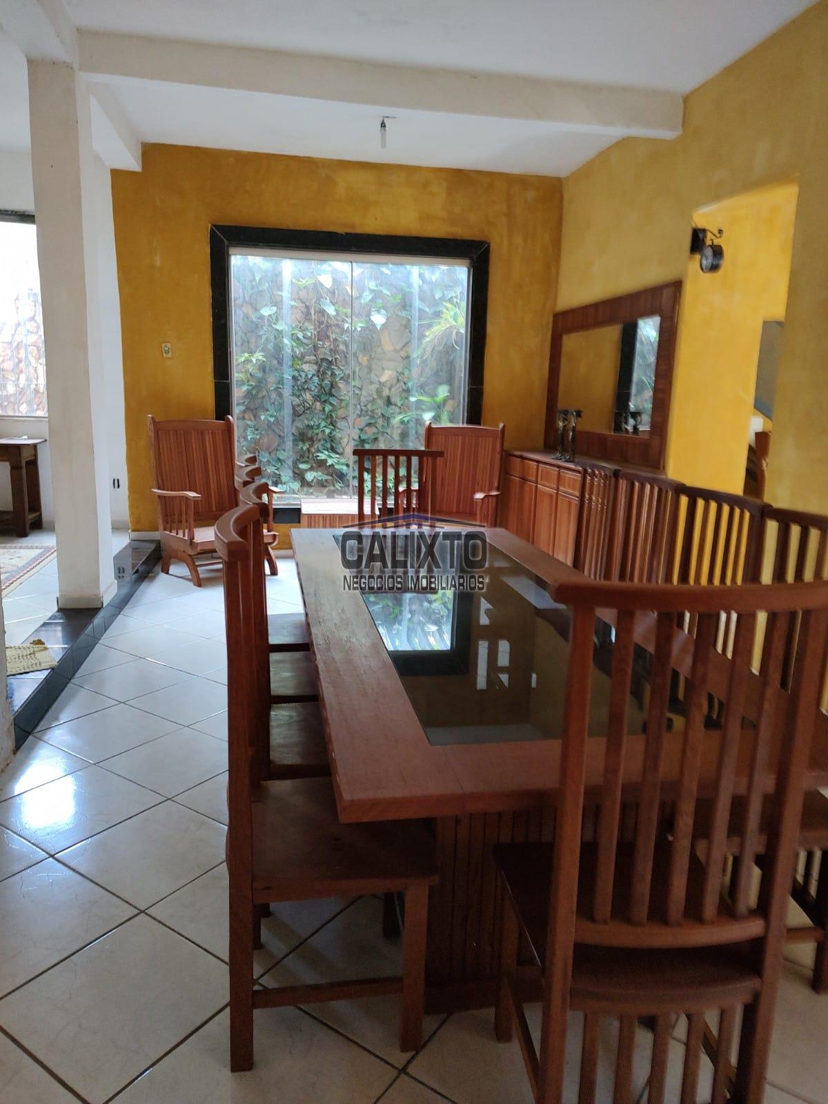 SOBRADO BAIRRO LARANJEIRAS