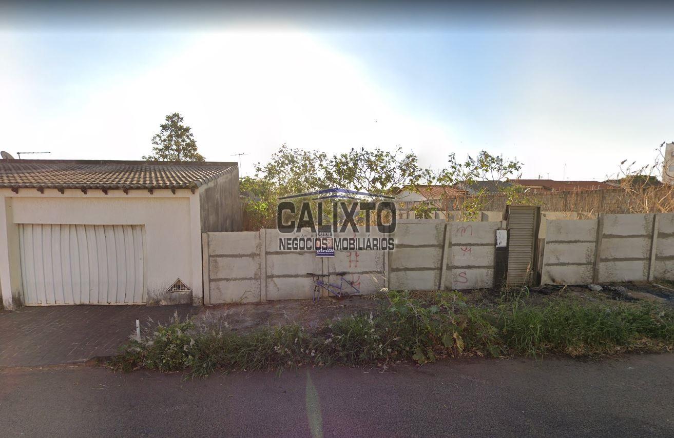 TERRENO BAIRRO SEGISMUNDO PEREIRA