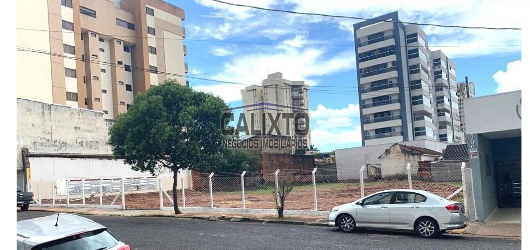 TERRENO BAIRRO OSVALDO REZENDE