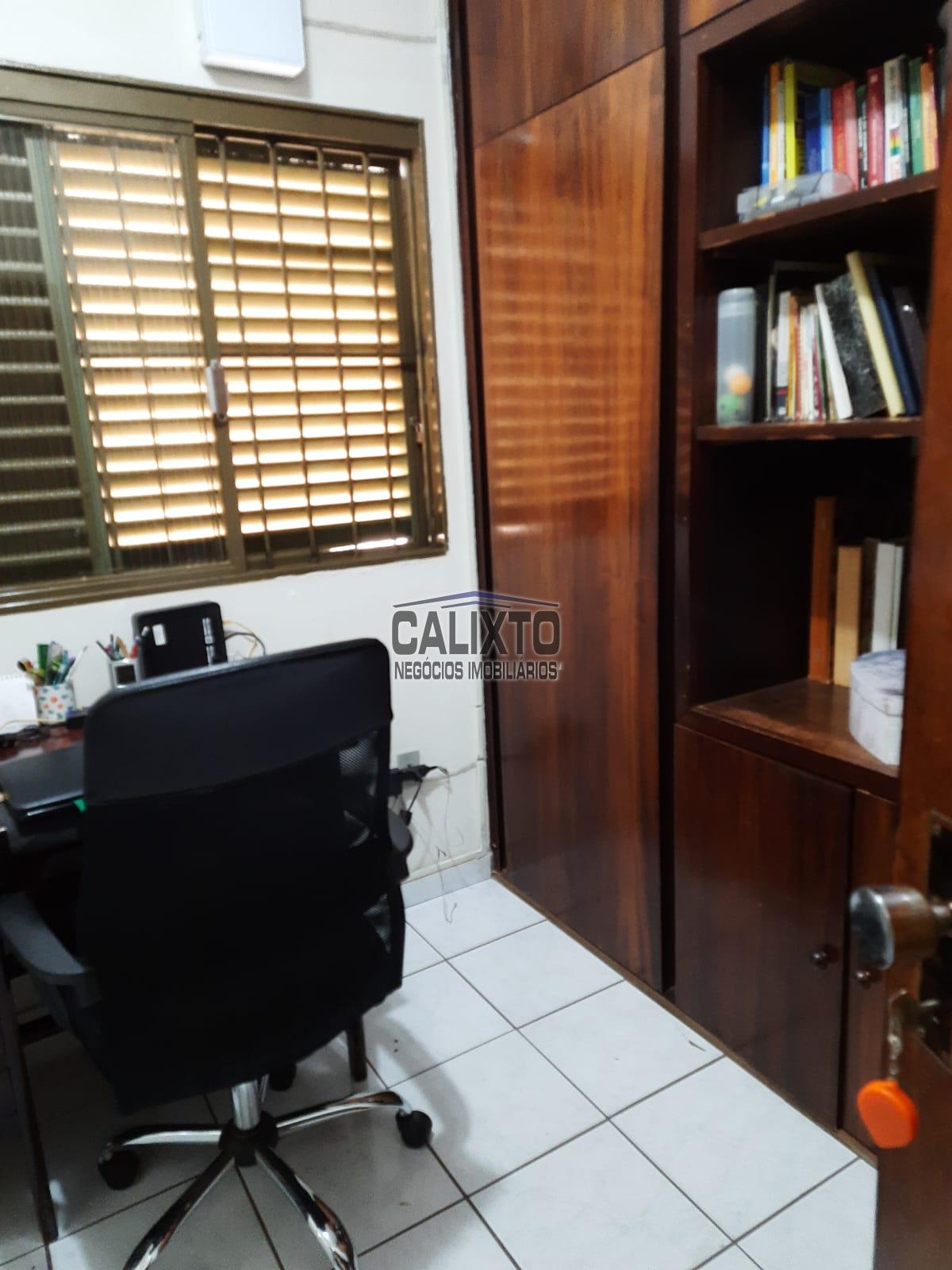CASA BAIRRO SARAIVA