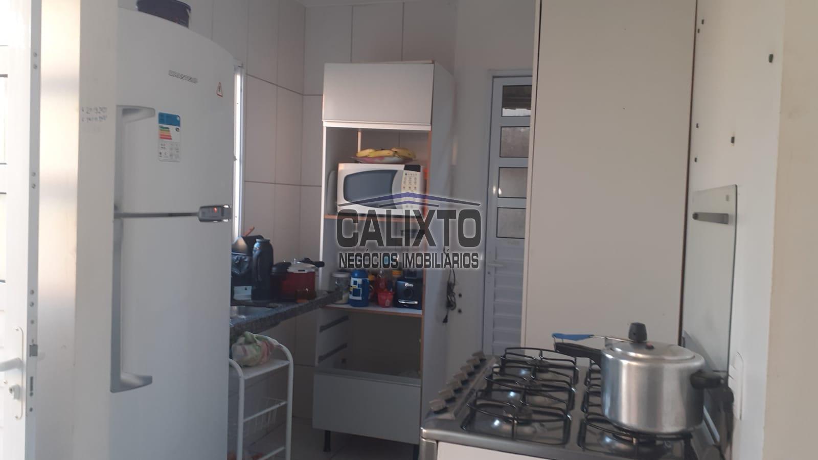 CASA BAIRRO LAGO AZUL