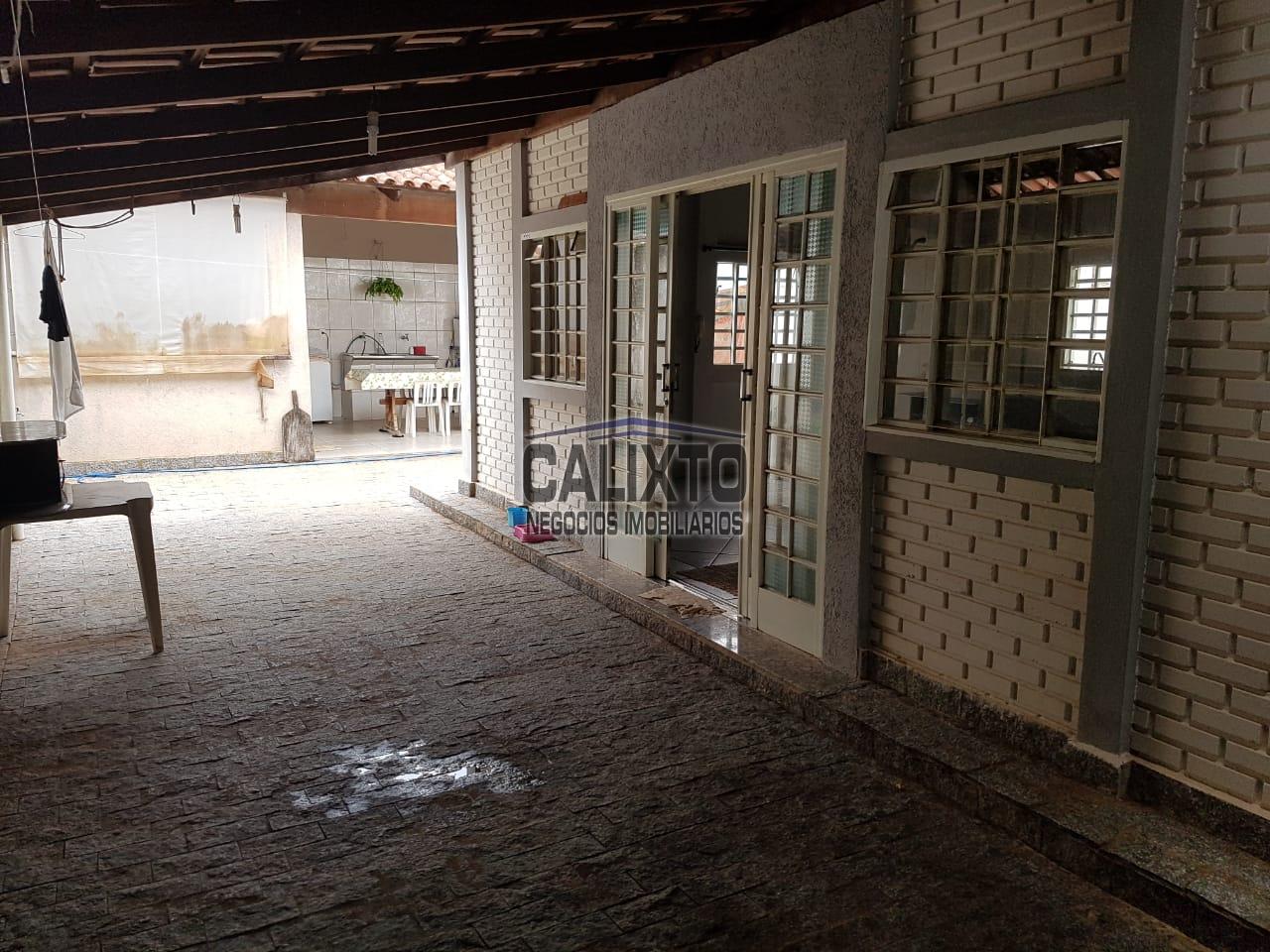 CASA BAIRRO JARDIM AMÉRICA