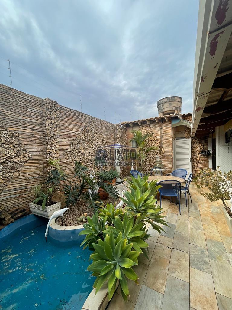 CASA BAIRRO ACLIMAÇÃO