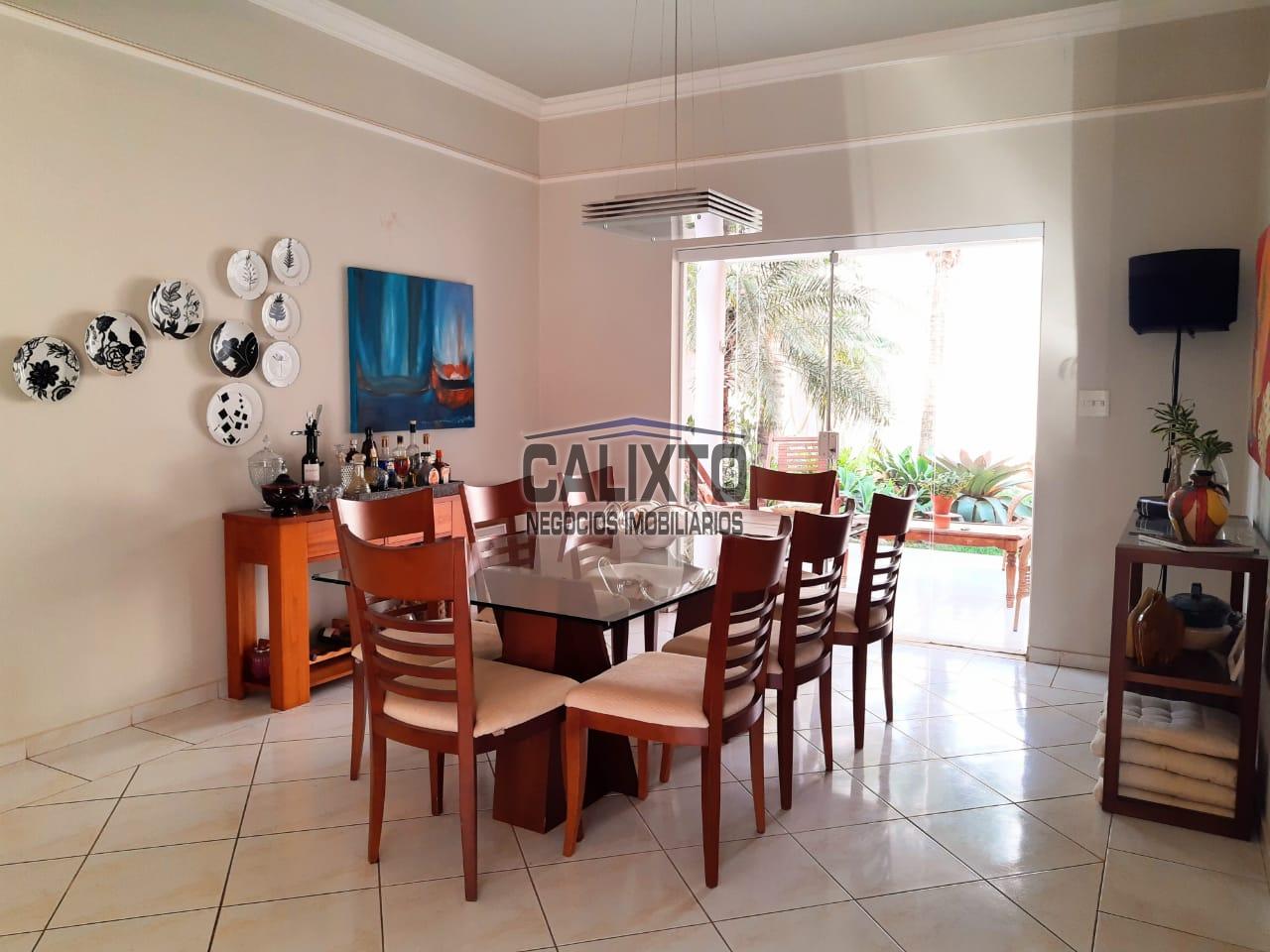 SOBRADO BAIRRO JARDIM KARAIBA