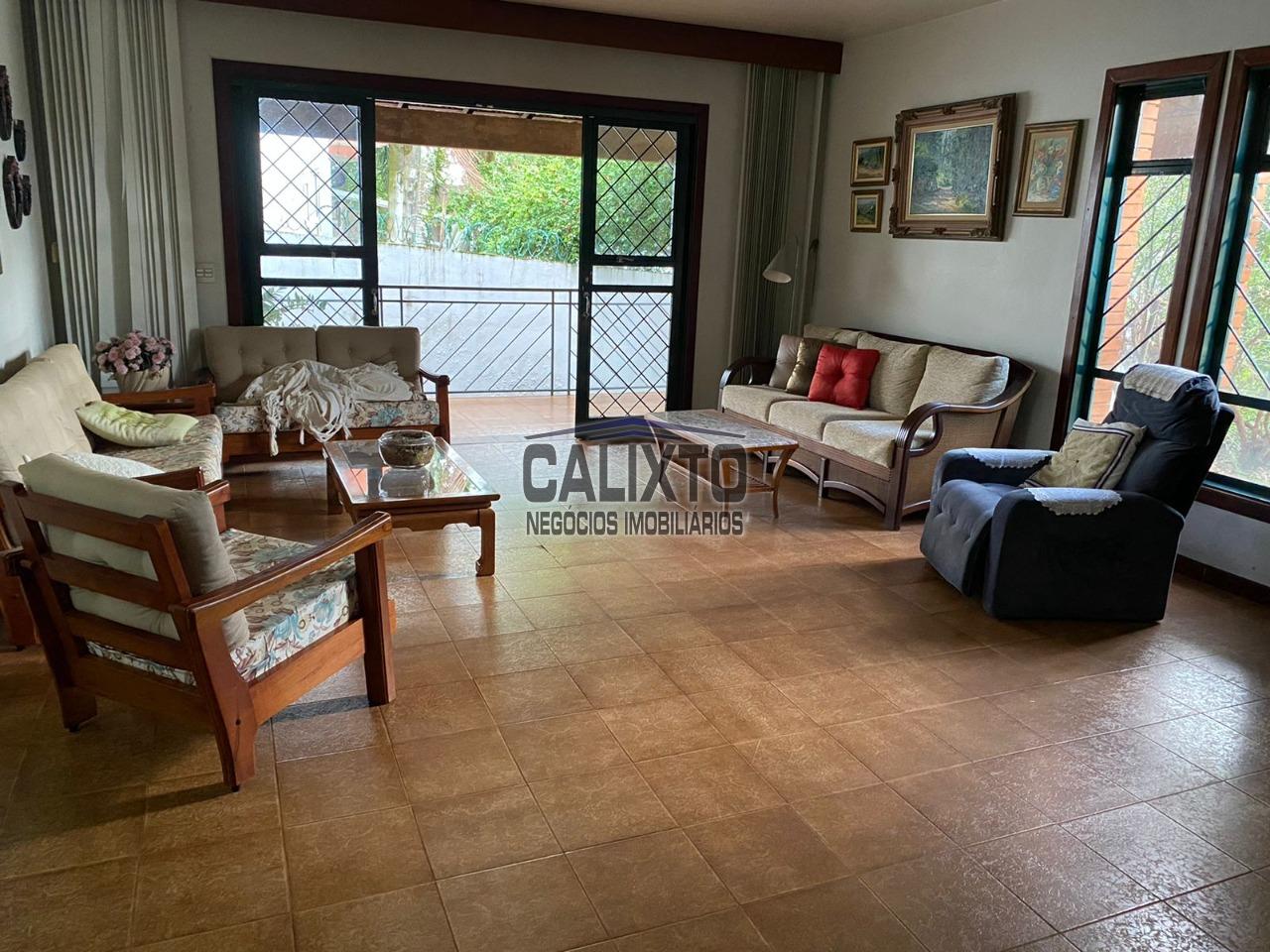 CASA BAIRRO CIDADE JARDIM