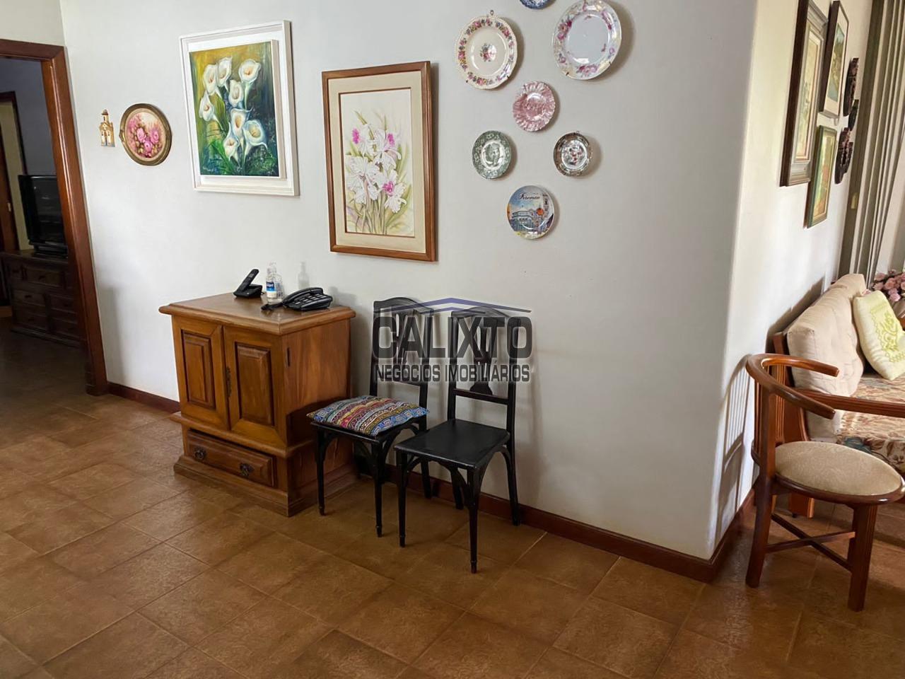 CASA BAIRRO CIDADE JARDIM