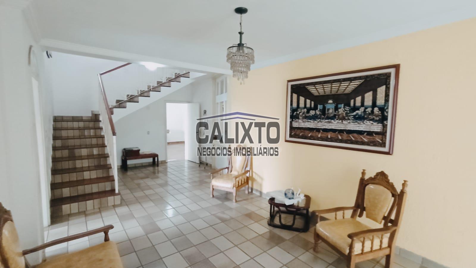 SOBRADO  BAIRRO CENTRO