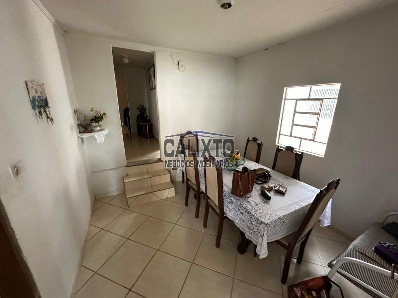 CASA BAIRRO DANIEL FONSECA