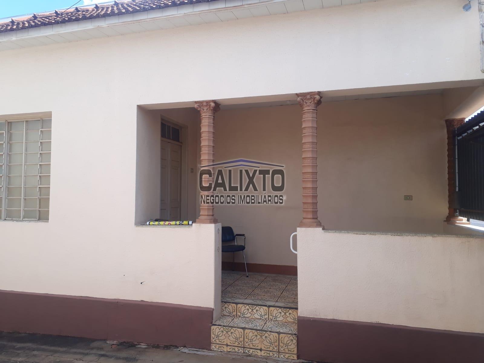 CASA BAIRRO CENTRO