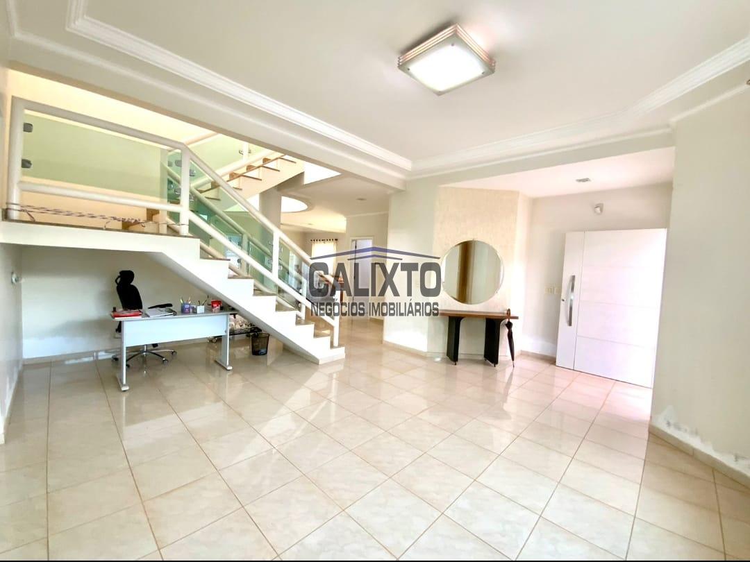 CASA COMERCIAL BAIRRO JARDIM KARAIBA