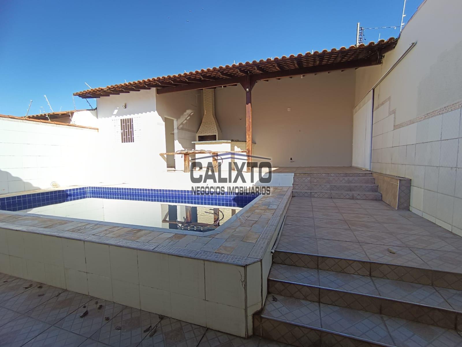CASA BAIRRO CIDADE JARDIM