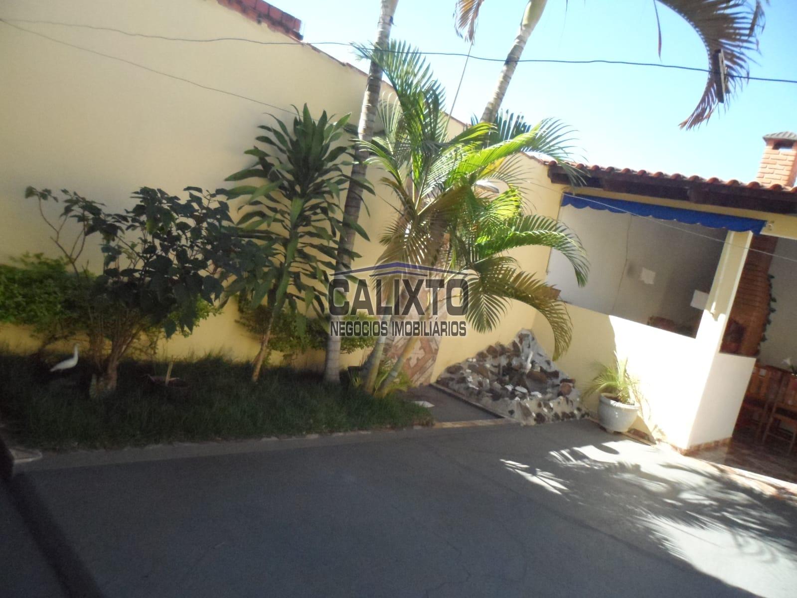 SOBRADO BAIRRO LARANJEIRAS