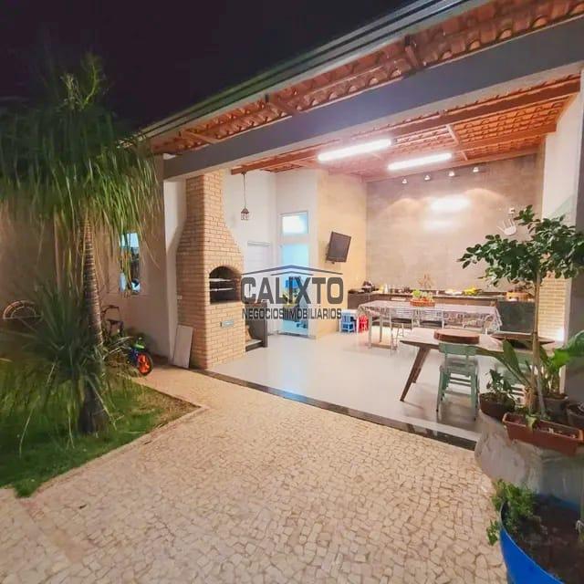 CASA BAIRRO  SANTA ROSA