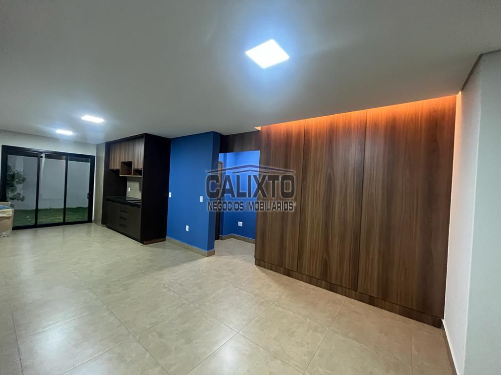 SOBRADO BAIRRO QUINTA ALTO UMUARAMA