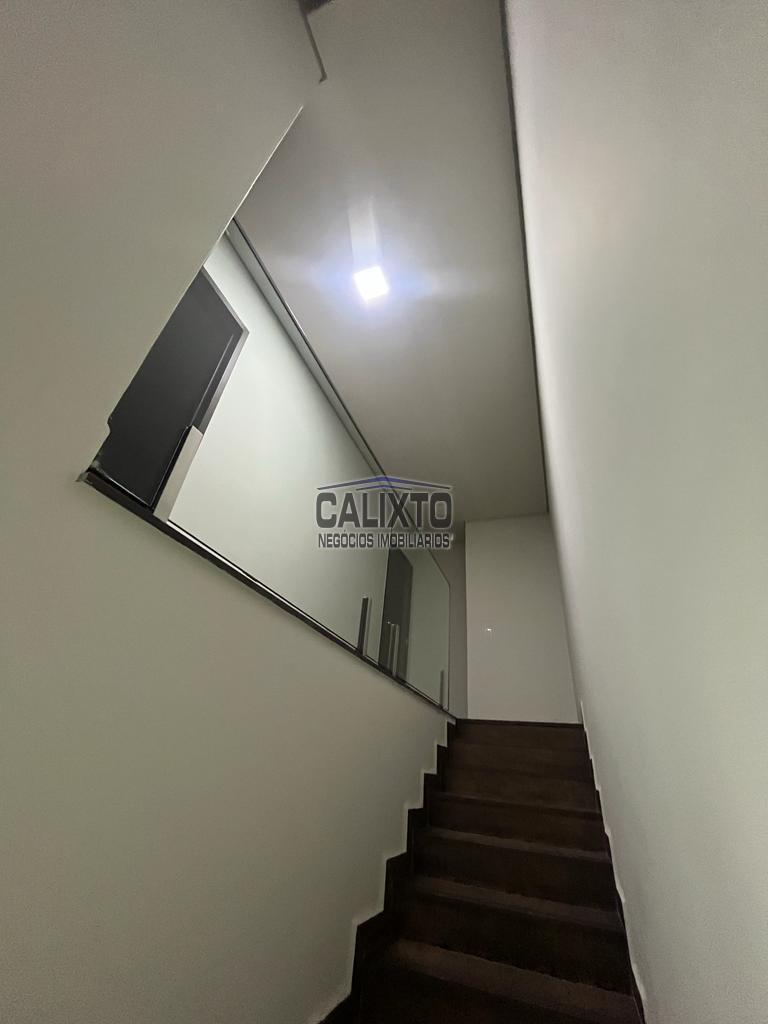 SOBRADO BAIRRO QUINTA ALTO UMUARAMA