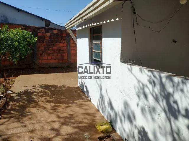 CASA BAIRRO CUSTÓDIO PEREIRA
