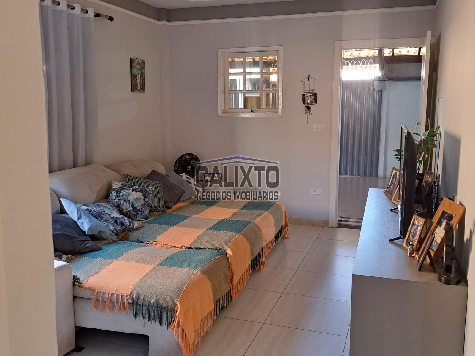 CASA BAIRRO CUSTÓDIO PEREIRA