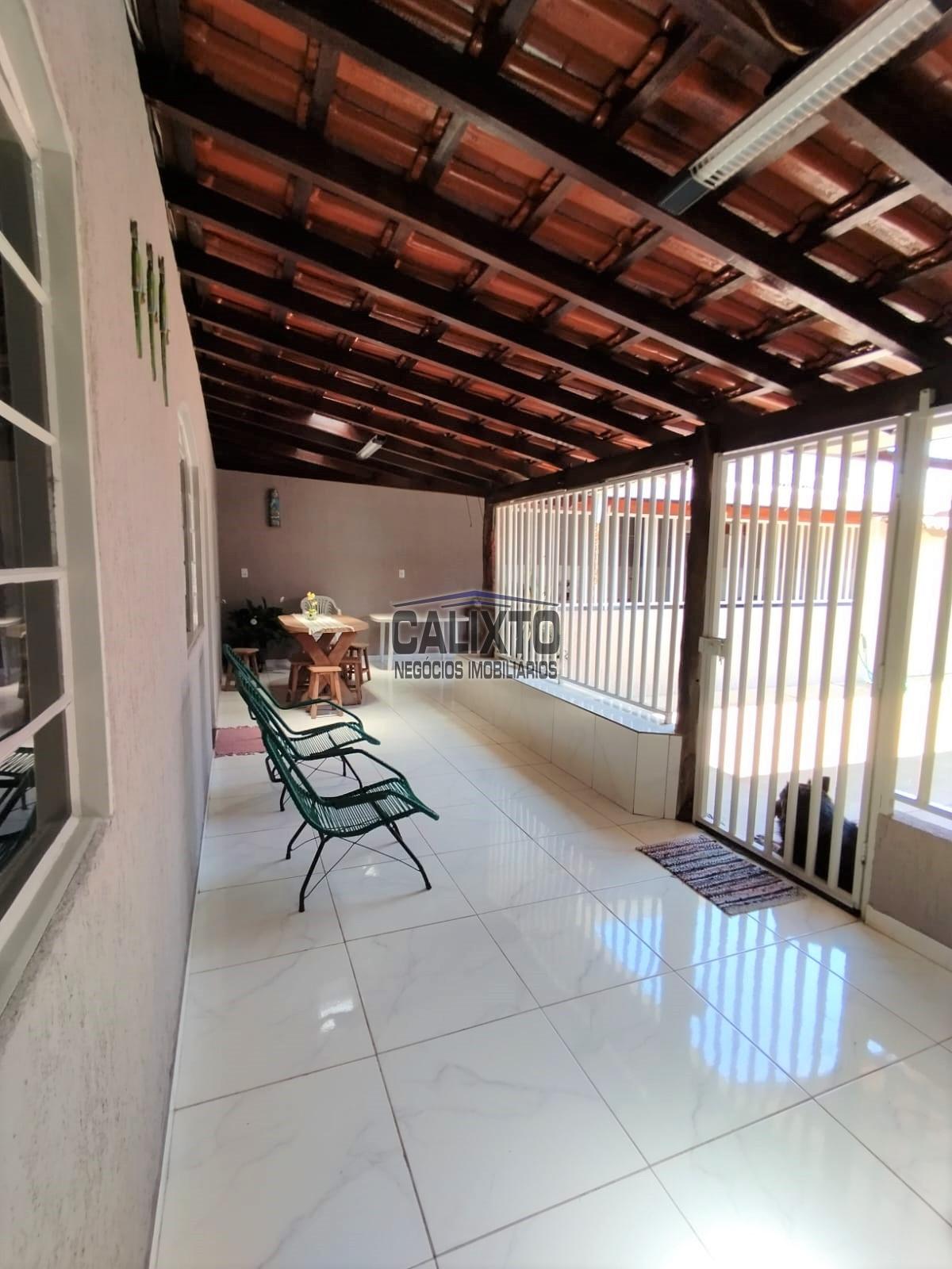 CASA BAIRRO SANTA ROSA
