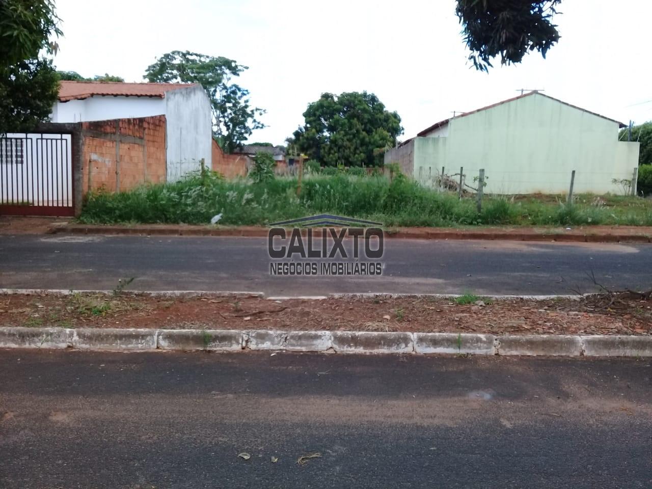 TERRENO BAIRRO SEGISMUNDO PEREIRA