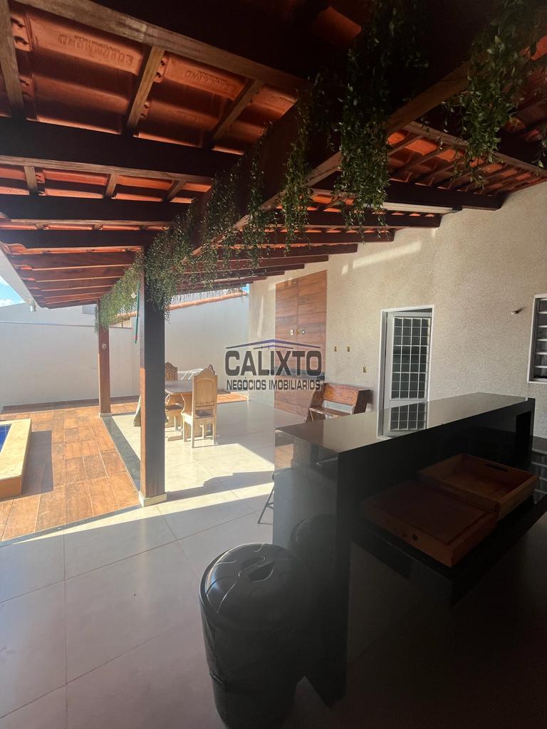 CASA BAIRRO CHACARAS TUBALINA