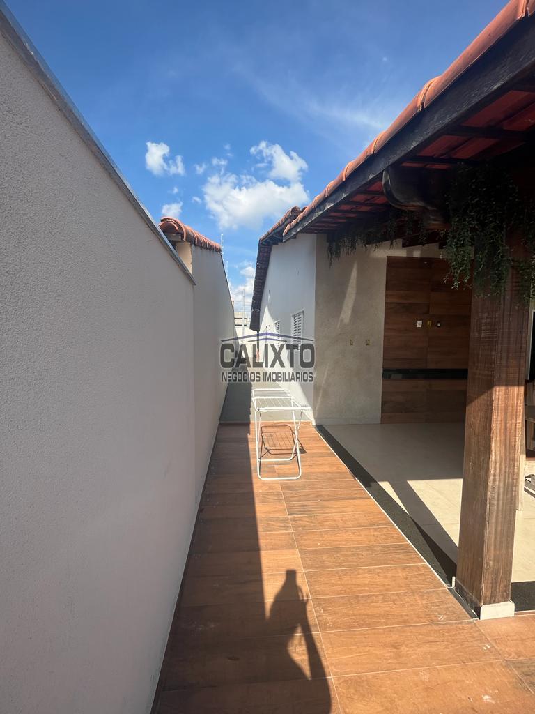 CASA BAIRRO CHACARAS TUBALINA
