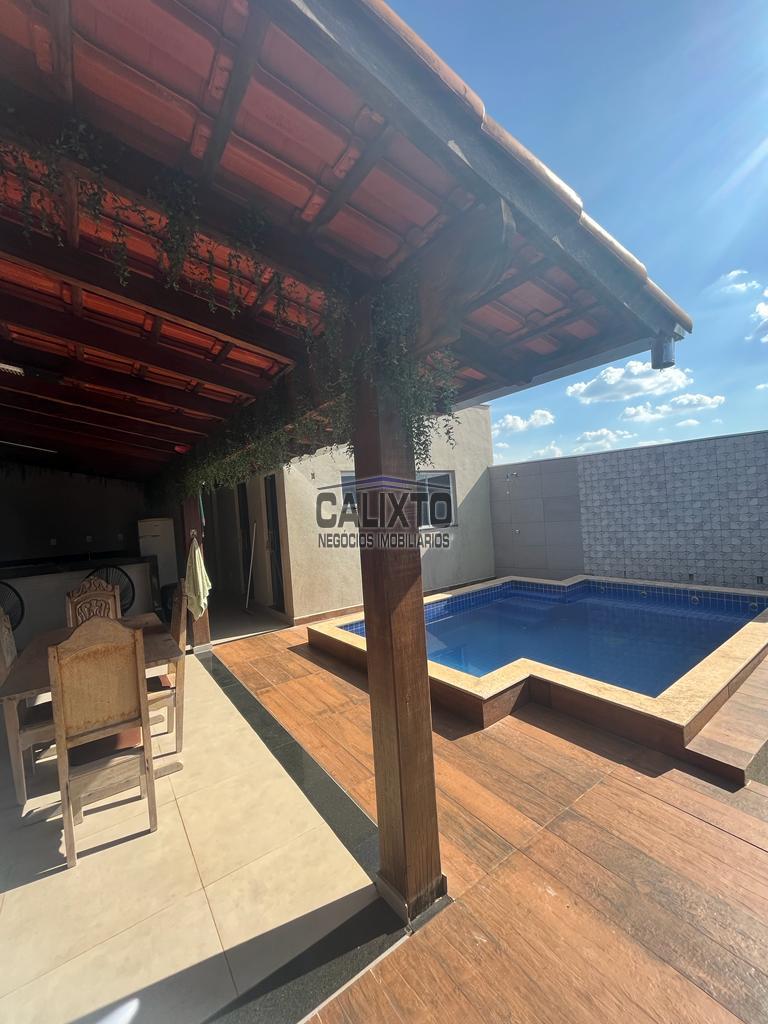 CASA BAIRRO CHACARAS TUBALINA