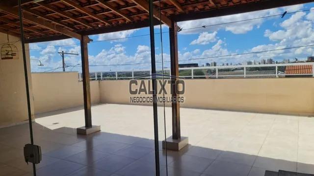 SOBRADO BAIRRO SANTA LUZIA