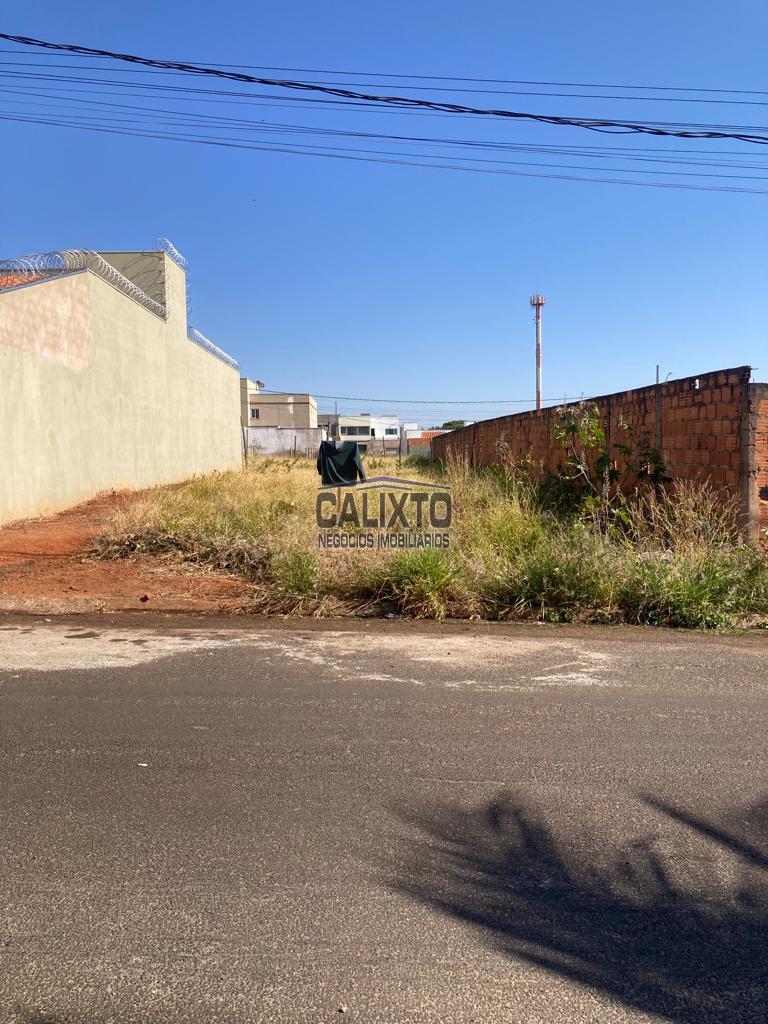TERRENO  BAIRRO JARDIM IPANEMA